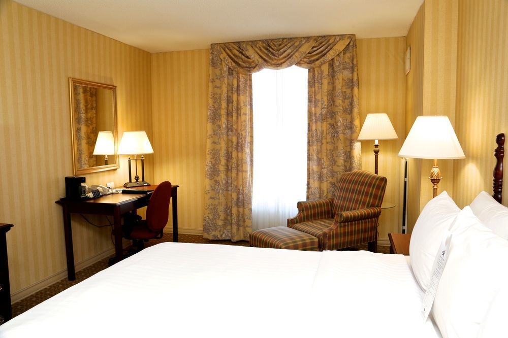 Inn At Мидълтаун Екстериор снимка