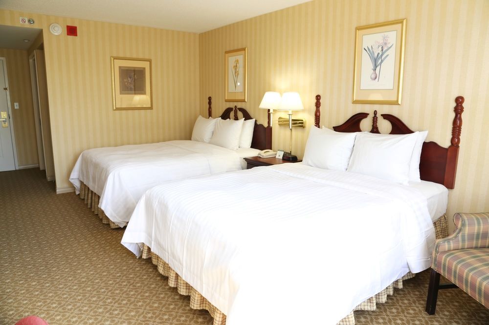 Inn At Мидълтаун Екстериор снимка